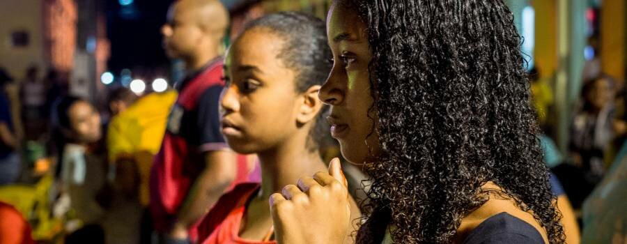 El joven brasileño y la escuela frente a la precarización de la vida y los desafíos democráticos